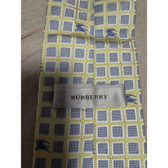 Burberry Tie Mens One Size Yellow Blue Check Equestrian Knight Silk Italy - Picture 8 of 11